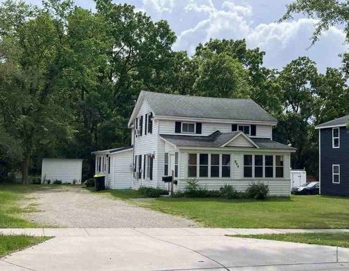 804 S Clay St, Greenville, MI, 48838-2345 | Card Image