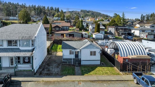 8118 York Ave, House other with 2 bedrooms, 1 bathrooms and 2 parking in Crofton BC | Image 10