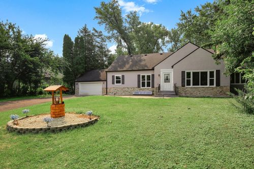 770 Viking Dr E, Maplewood, MN, 55117-1666 | Card Image