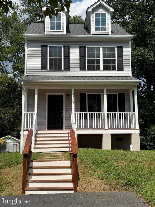 8509 Engleside St, Alexandria, VA, 22309-1701 | Card Image