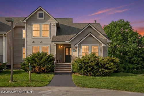 207 Sycamore Ct, Tannersville, PA, 18372-9505 | Card Image