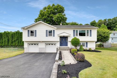 90 James St, Morris Plains, NJ, 07950-2820 | Card Image