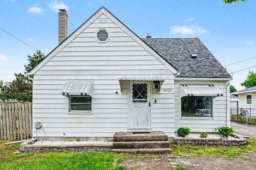 3438 Byron Center Ave Sw, Wyoming, MI, 49519-3258 | Card Image