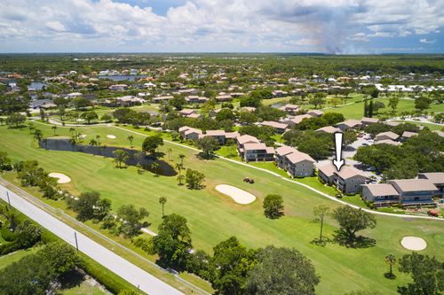 m-18439 Se Wood Haven Ln, Jupiter, FL, 33469-1142 | Card Image