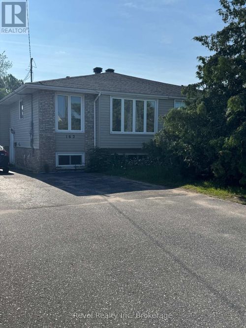 162 Princess St E, North Bay, ON, P1B1P7 | Card Image