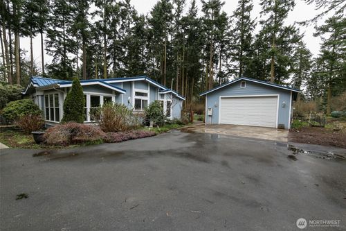 2306 Wellman Pl, Oak Harbor, WA, 98277-8563 | Card Image