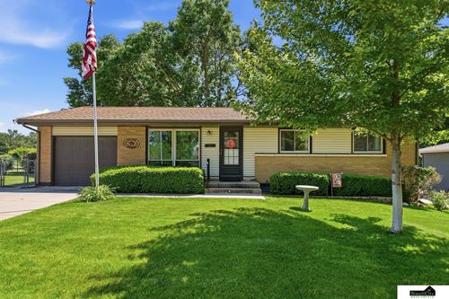 8341 S Cherrywood Drive, Lincoln, NE, 68510 | Card Image
