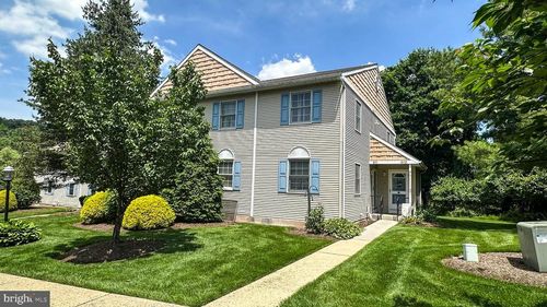 611 Maplewood Ave, MOHNTON, PA, 19540-1521 | Card Image