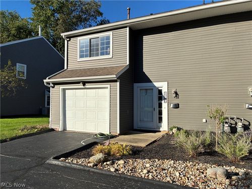 1746 Walnut Lane, Rocky River, OH, 44116 | Card Image