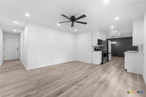 609 S 25th St, Copperas Cove, TX, 76522-2759 | Card Image