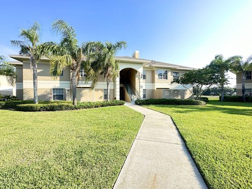 201 Eagle Pond Dr, Winter Haven, FL, 33884-1339 | Card Image