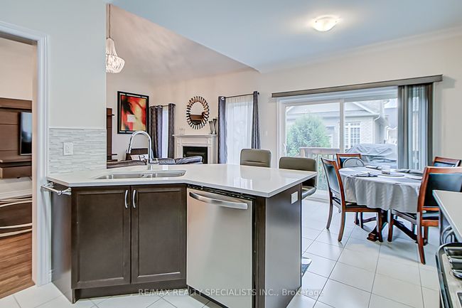 14 Alamode Rd, Condo with 3 bedrooms, 3 bathrooms and 2 parking in Brampton ON | Image 11