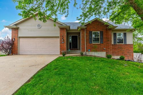 2520 E Dancing Willow Dr, Columbia, MO, 65202-5804 | Card Image