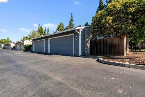 3642 Alamo Dr, Vacaville, CA, 95687-6800 | Card Image
