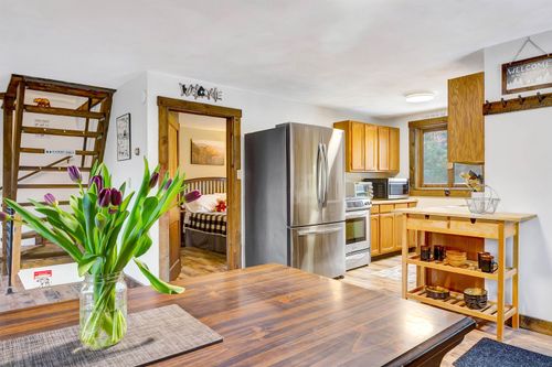 459 Silver Ln, Wardsboro, VT, 05355 | Card Image