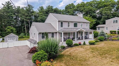 489 Main St, Acushnet, MA, 02743-1593 | Card Image