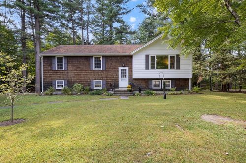 6 Cottage Farms Road, Cumberland, ME, 04021 | Card Image