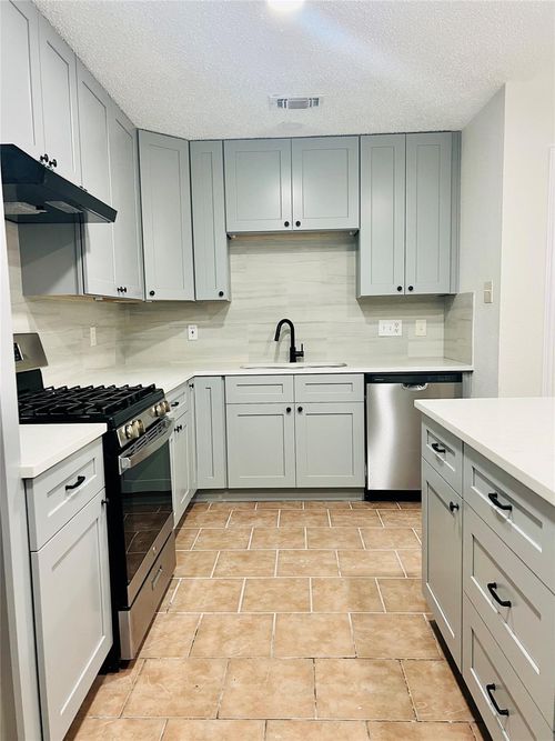 3739 Varla Ln, Houston, TX, 77014-2743 | Card Image