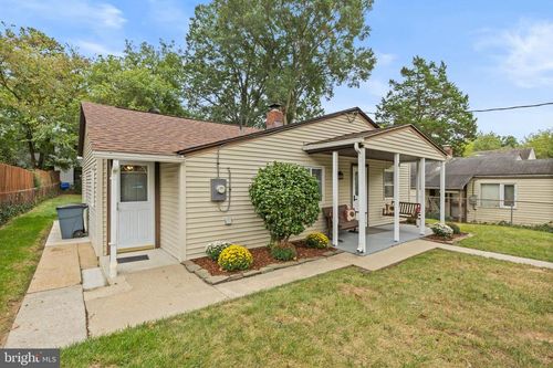 4 Russell Rd, Cabin John, MD, 20818-1810 | Card Image