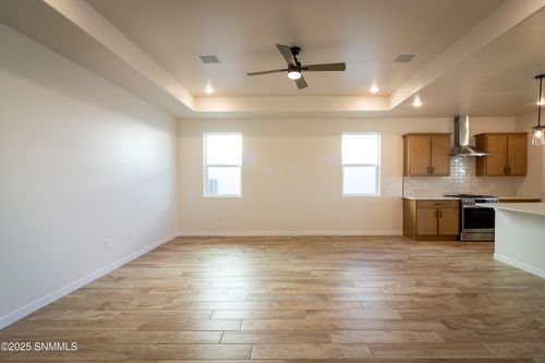 3050 Gato Rd, Las Cruces, NM, 88012-8073 | Card Image