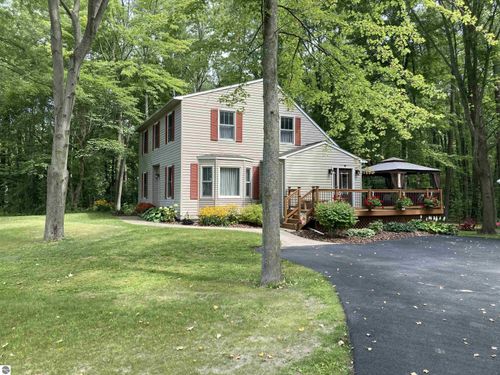 3400 N Sturgeon Rd, Midland, MI, 48642-8324 | Card Image