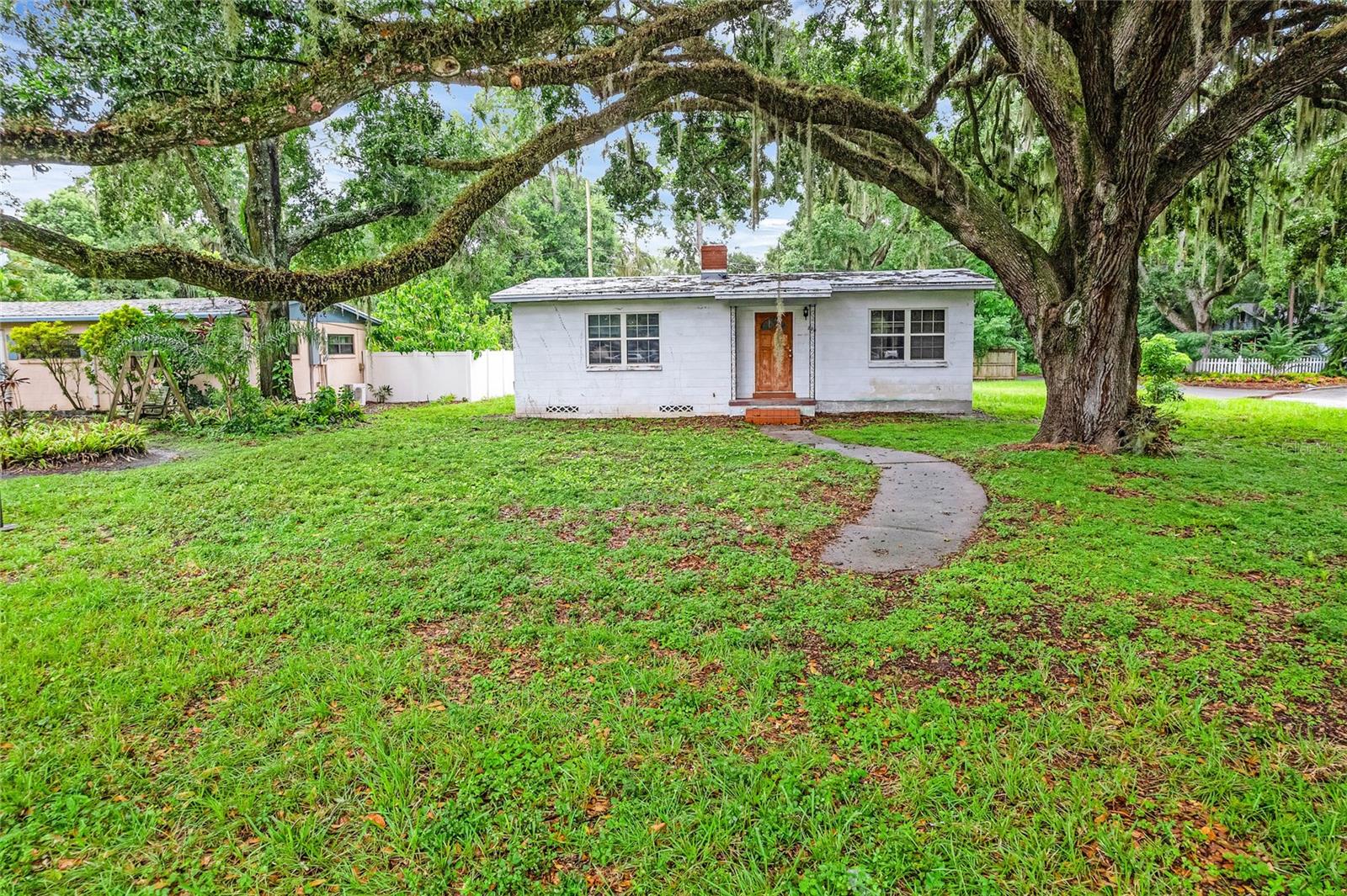 Newell St, Winter Garden, FL 34787