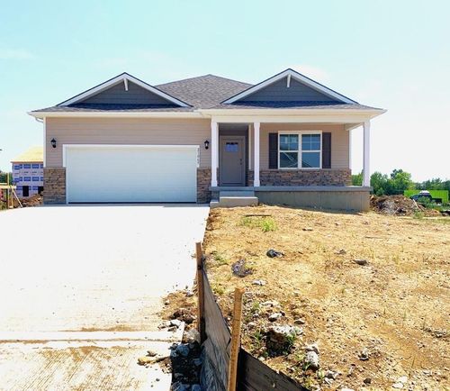 21065 W 217th St, Spring Hill, KS, 66083 | Card Image