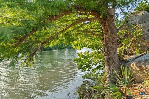 202 Hub Dr, Wimberley, TX, 78676-5413 | Card Image