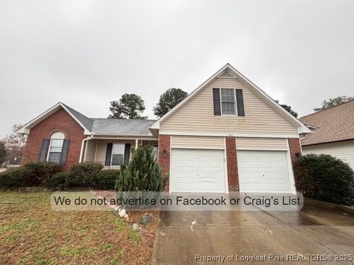 1405 Middlesbrough Dr, Fayetteville, NC, 28306-7739 | Card Image
