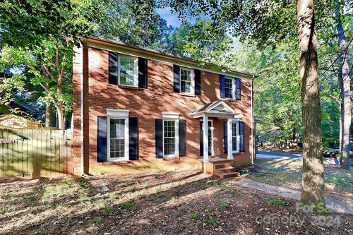 623 Trail Ridge Road, Matthews, NC, 28105 | Card Image