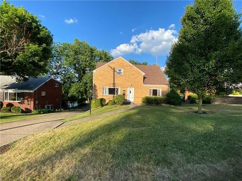 152 Arla Dr, Pittsburgh, PA, 15220-2631 | Card Image