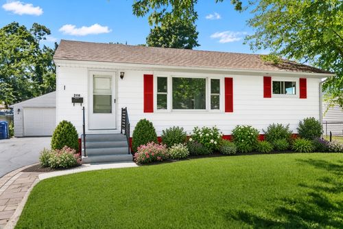 2110 Delaware Rd, Waukegan, IL, 60087-4614 | Card Image