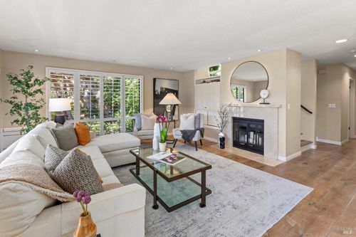 4 Eucalyptus Knoll St, Mill Valley, CA, 94941-2282 | Card Image