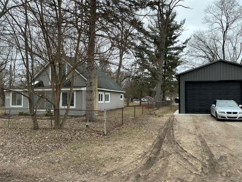 9160 Blondell Ave. Blondell Avenue W, White Lake Charter Township, MI, 48386 | Card Image