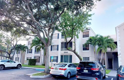 201-2841 N Oakland Forest Dr, Oakland Park, FL, 33309-7658 | Card Image