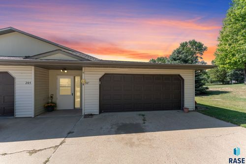 107-500 N Vandemark Ave, Hartford, SD, 57033-2303 | Card Image