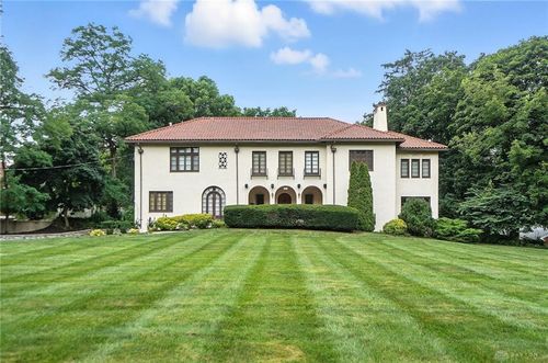 25 Thruston Blvd W, Oakwood, OH, 45419-3331 | Card Image