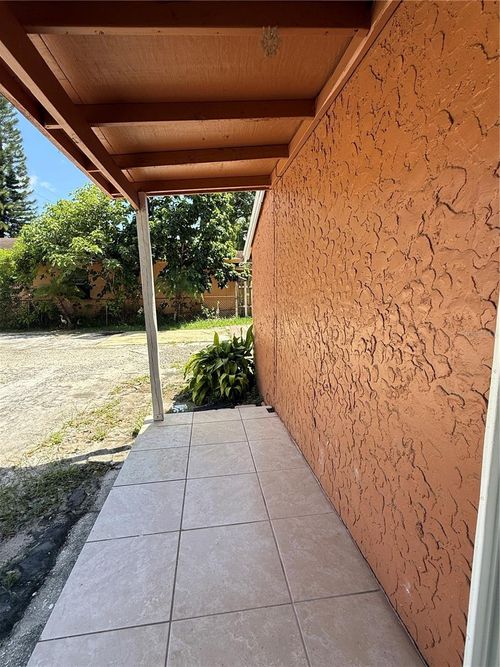 3-2106 N Himes Ave, Tampa, FL, 33607-3106 | Card Image
