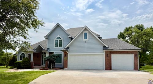 2027 Sw West Trail Rd, Topeka, KS, 66615 | Card Image