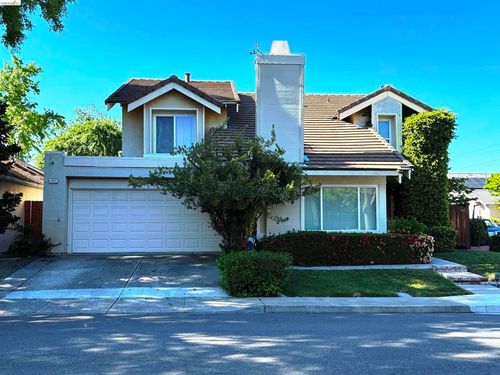 10013 Foxboro Cir, San Ramon, CA, 94583-2626 | Card Image
