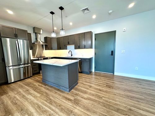 unit-201-21 Summer St, Natick, MA, 01760-4533 | Card Image