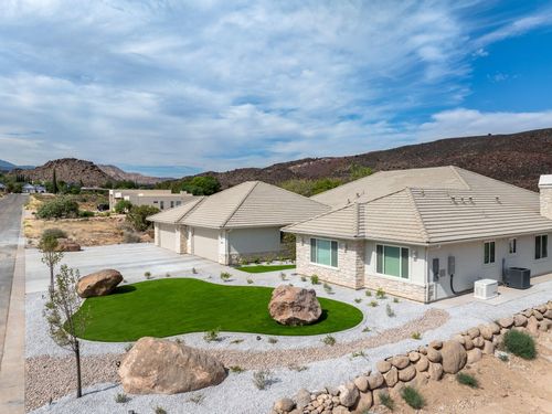 230 Boulder Way, Leeds, UT, 84746-7827 | Card Image