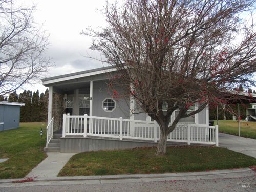 8-910 Moon Glo Ave, Buhl, ID, 83316 | Card Image