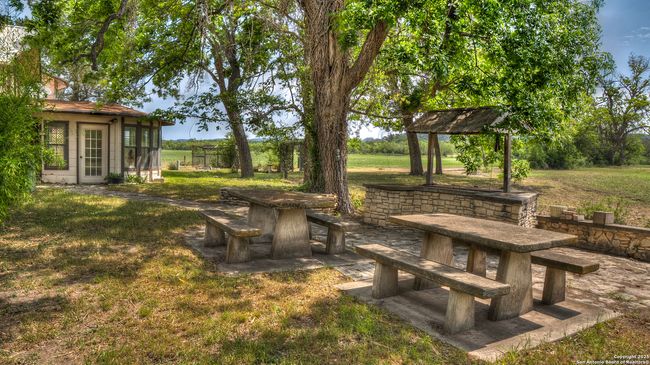 6671 Ranch Road 1120, Home with 4 bedrooms, 3 bathrooms and null parking in Rio Frio TX | Image 17