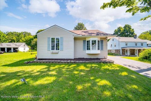 466 New Paltz Rd, Highland, NY, 12528-2558 | Card Image