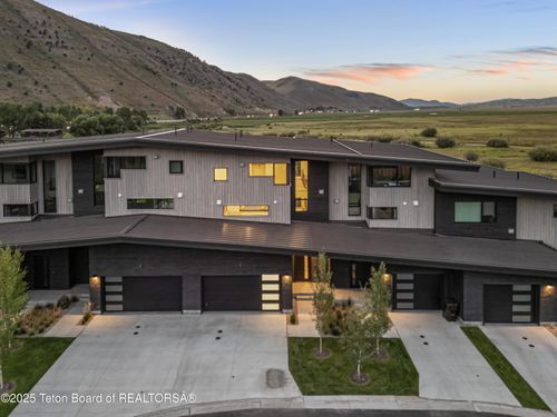 414 Hidden Hollow Dr, Jackson, WY, 83001 | Card Image