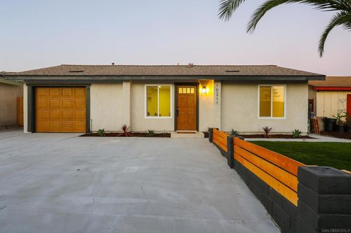 10211 Saluda Ave, San Diego, CA, 92126-3665 | Card Image