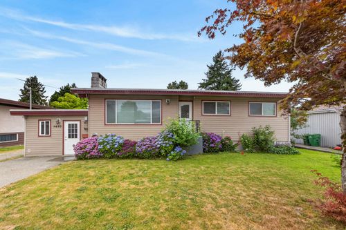 9485 Carleton St, Chilliwack, BC, V2P6E2 | Card Image
