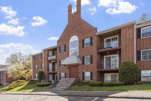 apt-5-7 Louisburg Sq, Nashua, NH, 03060-5531 | Card Image