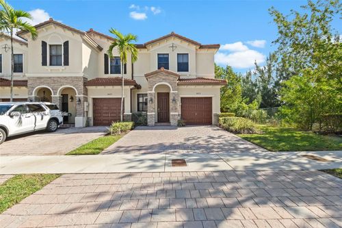 8615 Nw 98th Ave, Doral, FL, 33178-2587 | Card Image